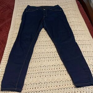 KanCan Women’s Junior 11/29 ESTILO‎ Blue Skinny Jeans NWOT excellent condition